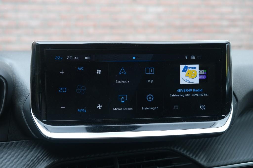 Peugeot 208 1.2 PureTech 100pk Allure - Navigatiesysteem - Apple CarPlay - Achteruitrijcamera - Dodehoekdetectie- Parkeersensoren - Climate Control - Cruise control afbeelding 15