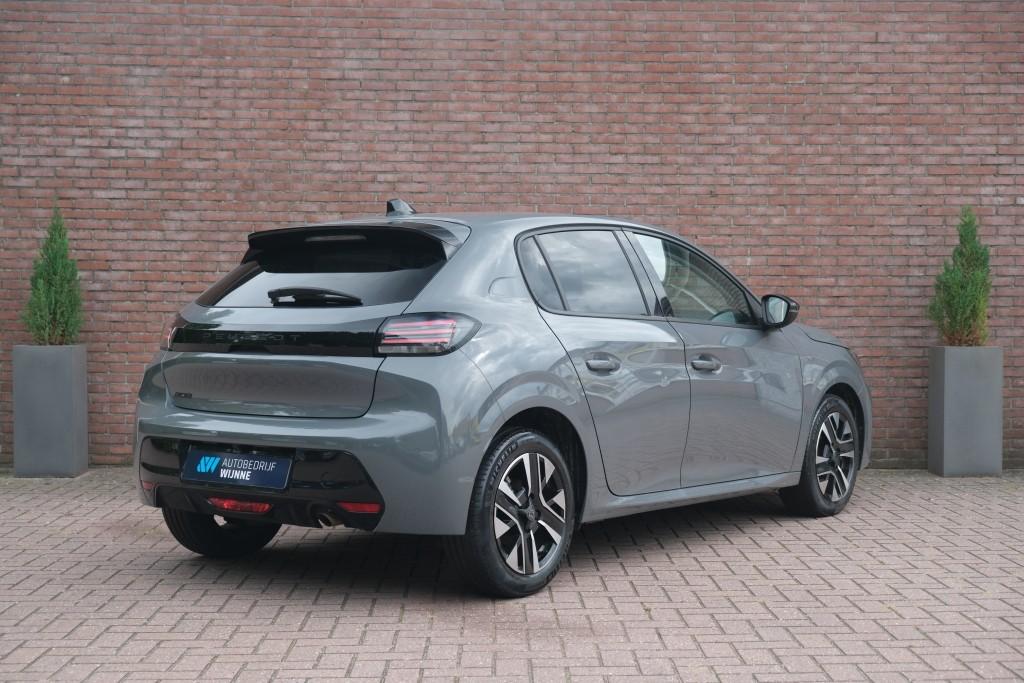 Peugeot 208 1.2 PureTech 100pk Allure - Navigatiesysteem - Apple CarPlay - Achteruitrijcamera - Dodehoekdetectie- Parkeersensoren - Climate Control - Cruise control afbeelding 25