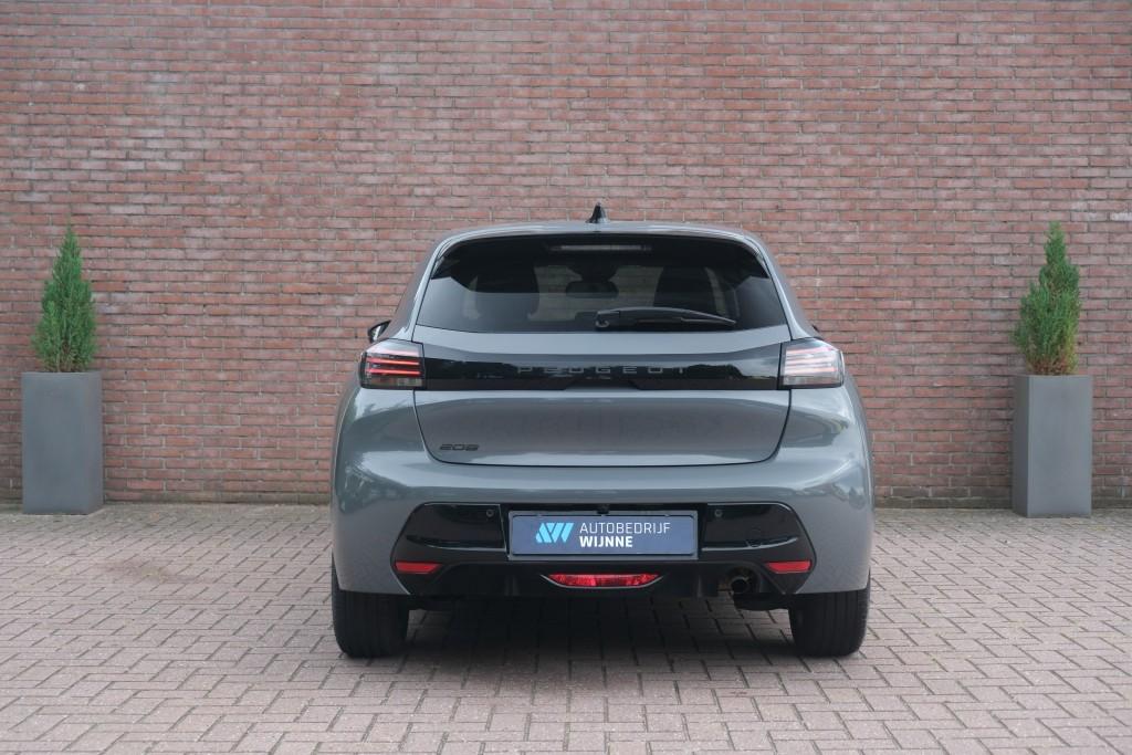 Peugeot 208 1.2 PureTech 100pk Allure - Navigatiesysteem - Apple CarPlay - Achteruitrijcamera - Dodehoekdetectie- Parkeersensoren - Climate Control - Cruise control afbeelding 27