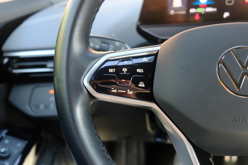 Volkswagen ID.4 Pure 52 kWh 170pk - Navigatiesysteem - App connect - Adaptive cruise - 360° camera - Keyless - Winter pakket - Elektrische achterklep - 19 inch velgen afbeelding 7
