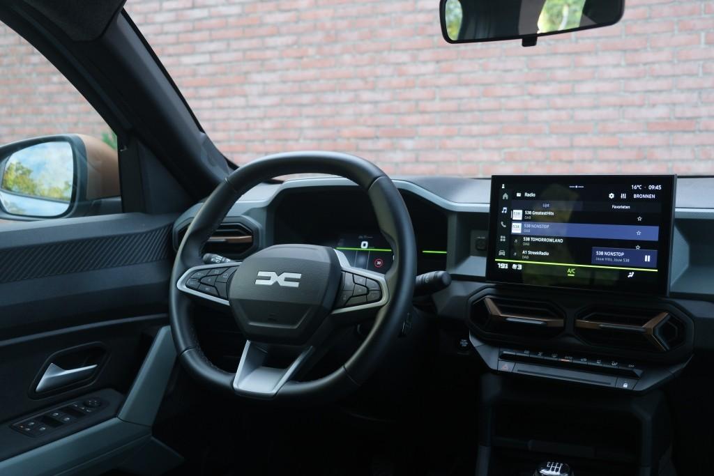 Dacia Duster 1.2 TCe mild hybrid 130pk Extreme - Achteruitrijcamera - Apple CarPlay - LED koplampen - Keyless entry & start - Climate control - Cruise control - Parkeersensoren afbeelding 12