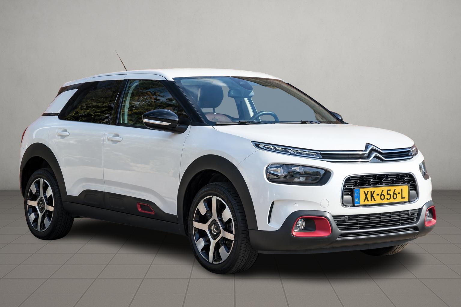 Citroën C4 Cactus 1.2 PureTech 130pk Shine - Panoramadak - Achteruitrijcamera - Apple CarPlay - Navigatiesysteem - Keyless entry - Parkeersensoren - Automatische airconditioning - Cruise control afbeelding 1