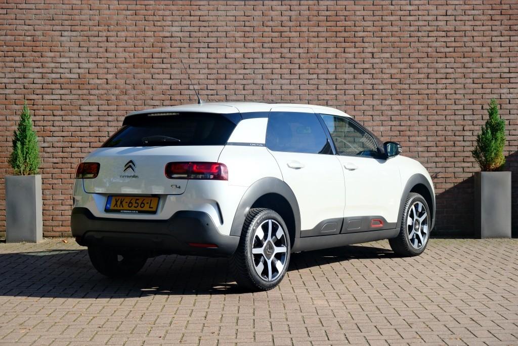 Citroën C4 Cactus 1.2 PureTech 130pk Shine - Panoramadak - Achteruitrijcamera - Apple CarPlay - Navigatiesysteem - Keyless entry - Parkeersensoren - Automatische airconditioning - Cruise control afbeelding 31
