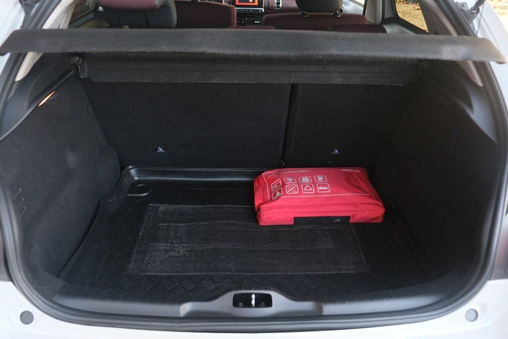 Citroën C4 Cactus 1.2 PureTech 130pk Shine - Panoramadak - Achteruitrijcamera - Apple CarPlay - Navigatiesysteem - Keyless entry - Parkeersensoren - Automatische airconditioning - Cruise control afbeelding 32
