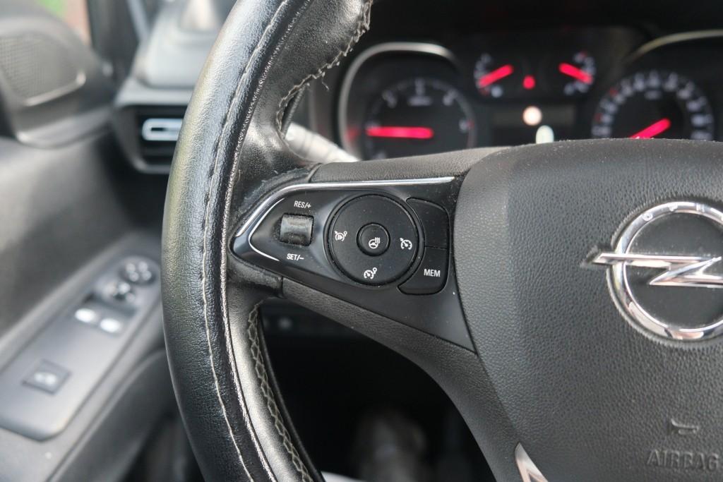 Opel Combo 1.5D 130pk L2H1 Innovation - Trekhaak - Achteruitrijcamera - Navigatiesysteem - Dodehoekdetectie - Apple CarPlay - Parkeersensoren - Cruise control afbeelding 7