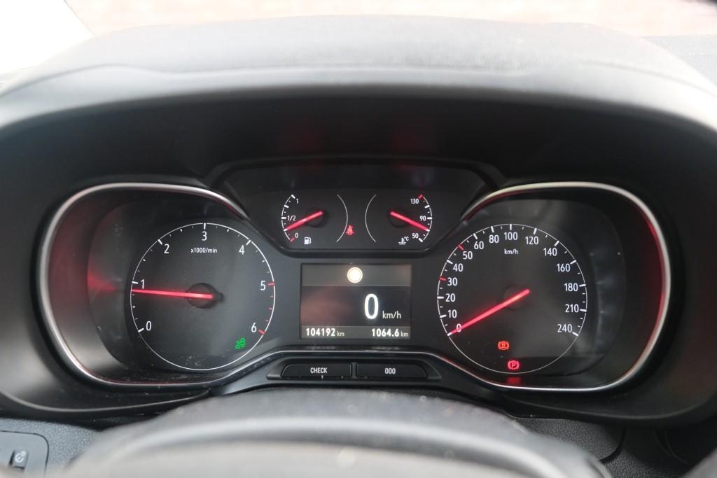 Opel Combo 1.5D 130pk L2H1 Innovation - Trekhaak - Achteruitrijcamera - Navigatiesysteem - Dodehoekdetectie - Apple CarPlay - Parkeersensoren - Cruise control afbeelding 9