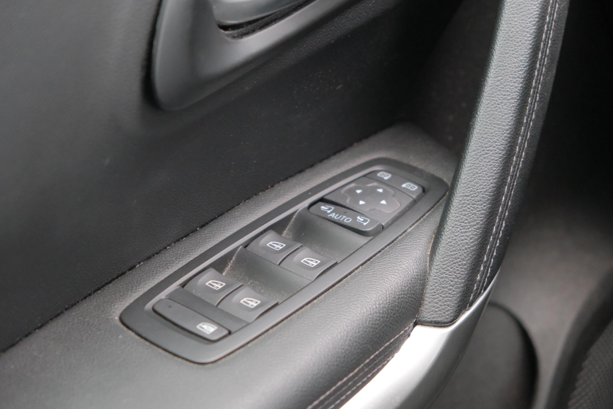 Renault Kadjar 1.3 TCe 160pk Intens | Navi | Cruise | Trekhaak | Camera | Climate afbeelding 16