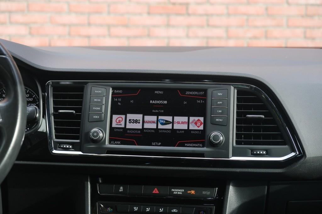 SEAT Ateca 1.4 TSi 150pk Xcellence - Camera - Alcantara - Navigatiesysteem - Apple CarPlay - Keyless - LED koplampen - Climate control - Cruise - Trekhaak afbeelding 15