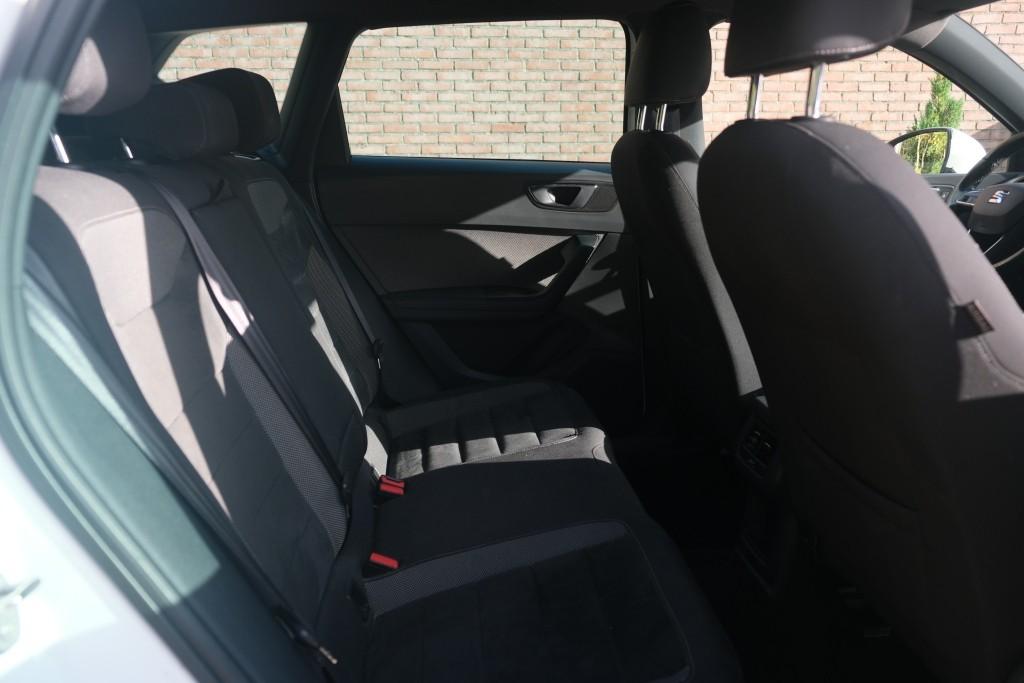 SEAT Ateca 1.4 TSi 150pk Xcellence - Camera - Alcantara - Navigatiesysteem - Apple CarPlay - Keyless - LED koplampen - Climate control - Cruise - Trekhaak afbeelding 3