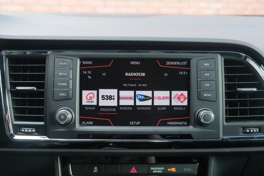 SEAT Ateca 1.4 TSi 150pk Xcellence - Camera - Alcantara - Navigatiesysteem - Apple CarPlay - Keyless - LED koplampen - Climate control - Cruise - Trekhaak afbeelding 16