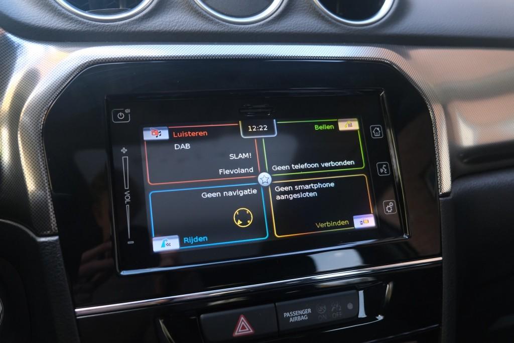 Suzuki Vitara 1.5 Hybrid Aut. Style - Panoramadak - Adaptieve cruise - Achteruitrijcamera - Dodehoekdetectie - Apple CarPlay - Navigatiesysteem - Keyless - Stoelverwarming - Parkeersensoren afbeelding 21