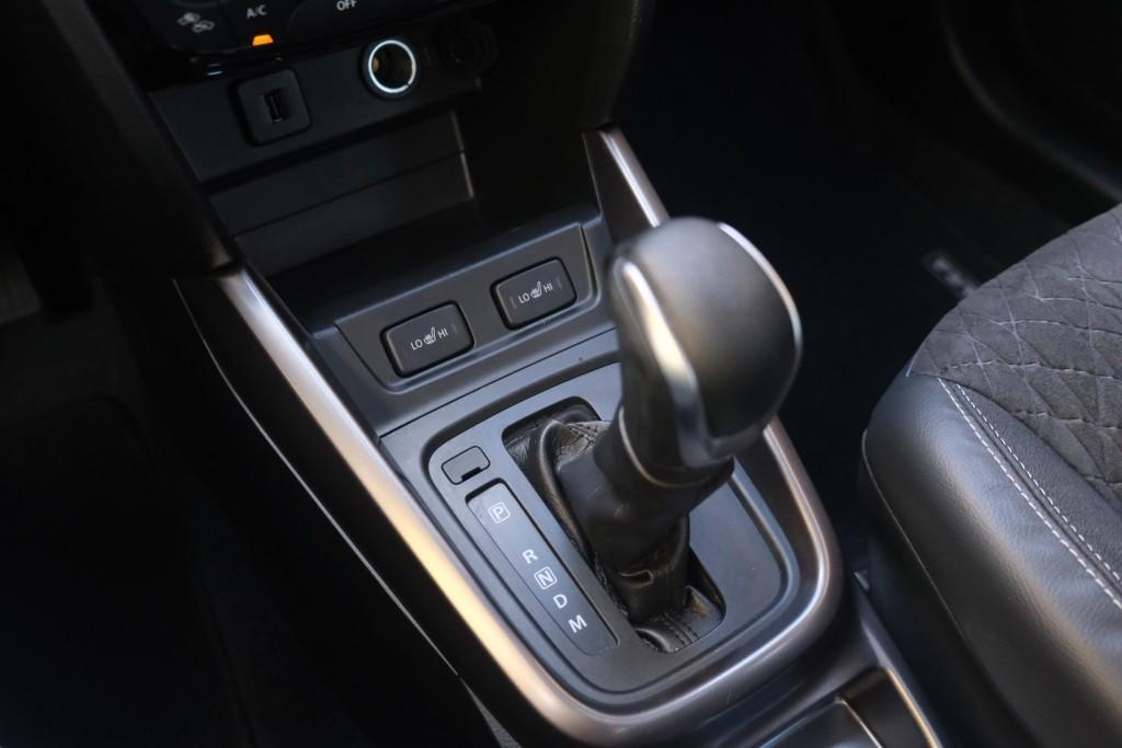 Suzuki Vitara 1.5 Hybrid Aut. Style - Panoramadak - Adaptieve cruise - Achteruitrijcamera - Dodehoekdetectie - Apple CarPlay - Navigatiesysteem - Keyless - Stoelverwarming - Parkeersensoren afbeelding 25