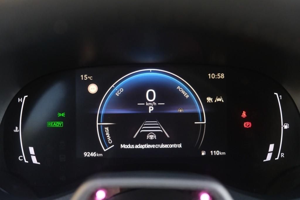 Toyota Yaris Cross 1.5 Hybrid 115pk CVT Dynamic - Adaptieve cruise - Achteruitrijcamera - Apple CarPlay - Climate control - Stoelverwarming - Keyless entry/start - Dodehoekdetectie afbeelding 10