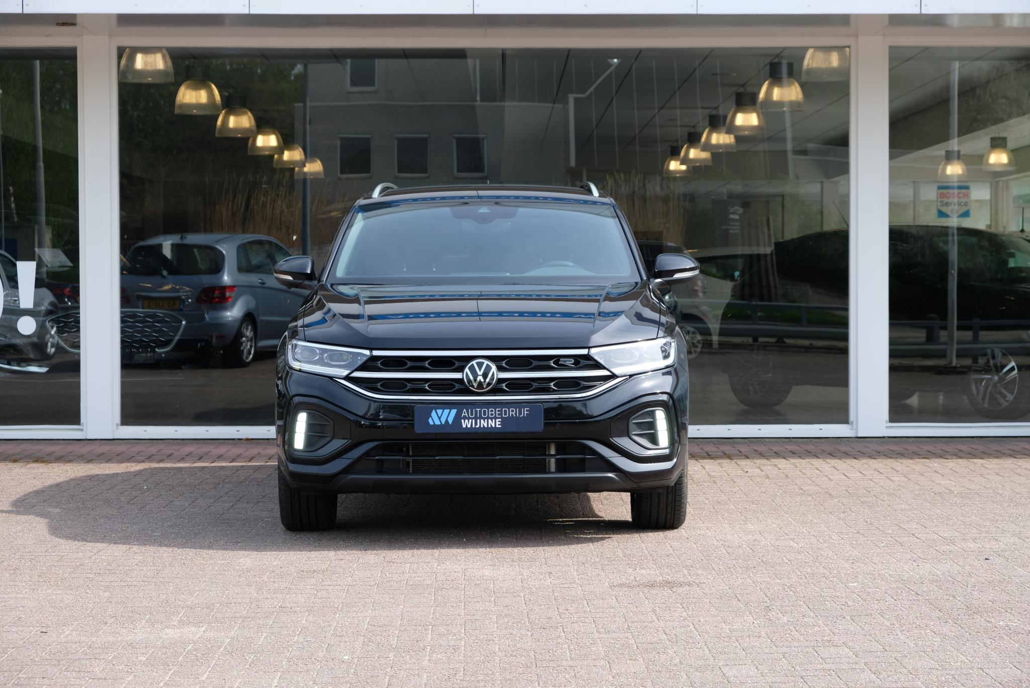 Volkswagen T-Roc 1.5 TSi 150pk DSG R-Line Business | App Connect | Trekhaak | Climate | Matrix LED | Adaptive Cruise | Elektrische Achterklep | Camera | 18" velgen afbeelding 3