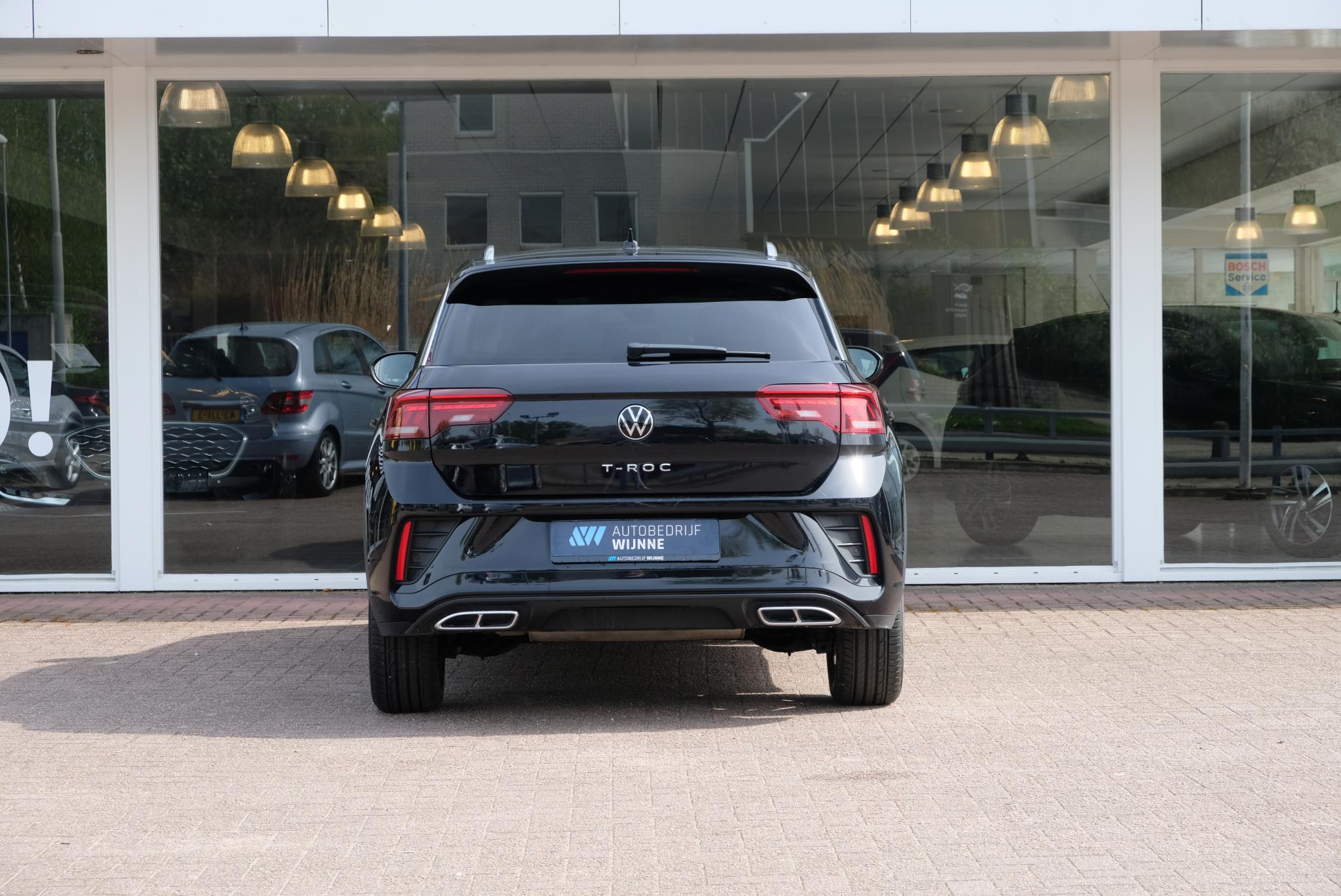 Volkswagen T-Roc 1.5 TSi 150pk DSG R-Line Business | App Connect | Trekhaak | Climate | Matrix LED | Adaptive Cruise | Elektrische Achterklep | Camera | 18" velgen afbeelding 5