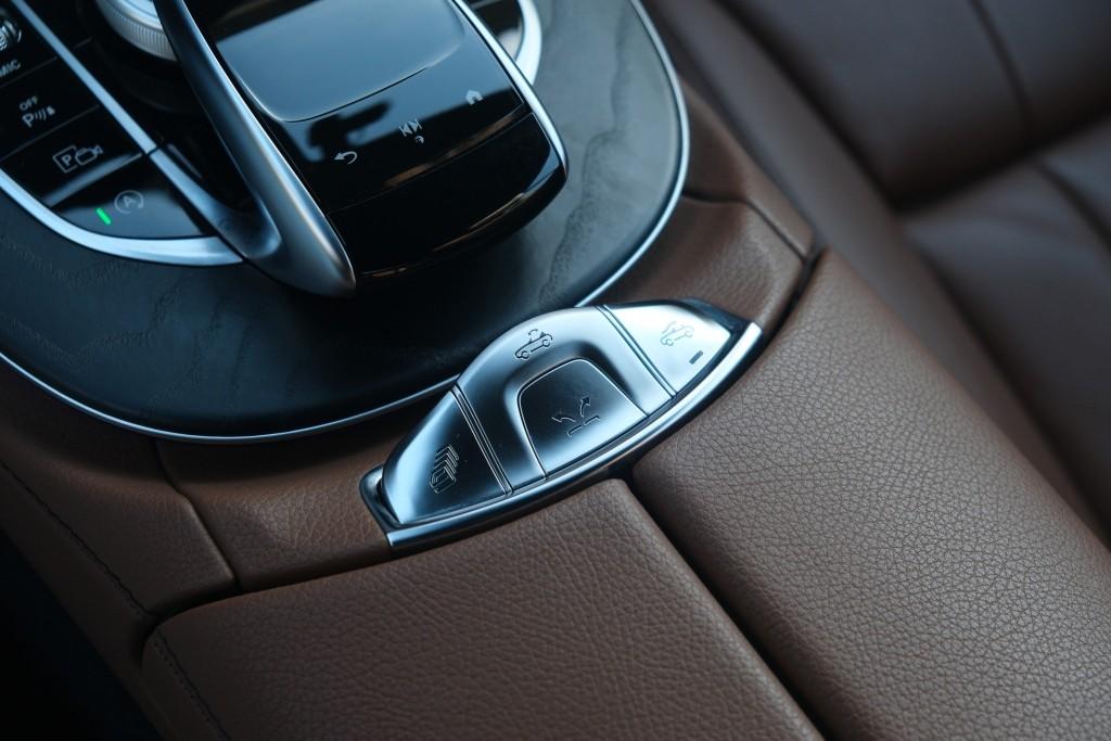 Mercedes-Benz E-Klasse 200 197pk Aut. Cabrio AMG Line - Premium Plus pakket - 360° camera - Burmester audiosysteem - Distronic Plus - Airscarf - Stoelverwarming - Parkeersensoren - 19" AMG velgen afbeelding 25